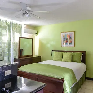10 Aparthotel
