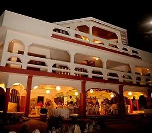 Coral Cove & 3* Negril